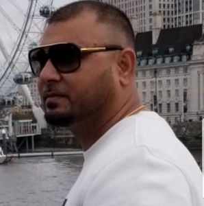 Meet your Posher, Narinder